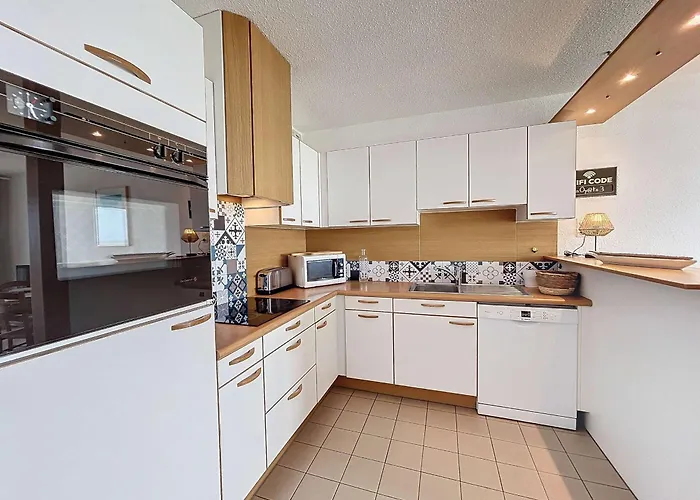 Joli T2 En Front De Avec Acces Direct Plage, Terrasse Privative, Parking Et Wi-fi Gratuit - Fr-1-361-45 Daire